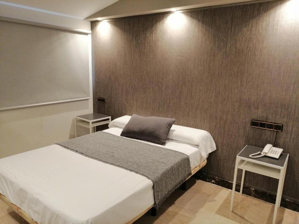 Hotel Ciudad De נבלקרנרו מראה חיצוני תמונה